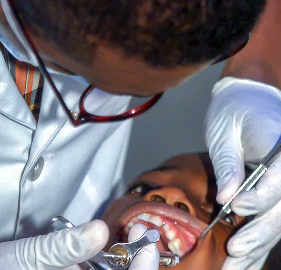Fast and effective 1-hour teeth whitening service for instant results Hinckley